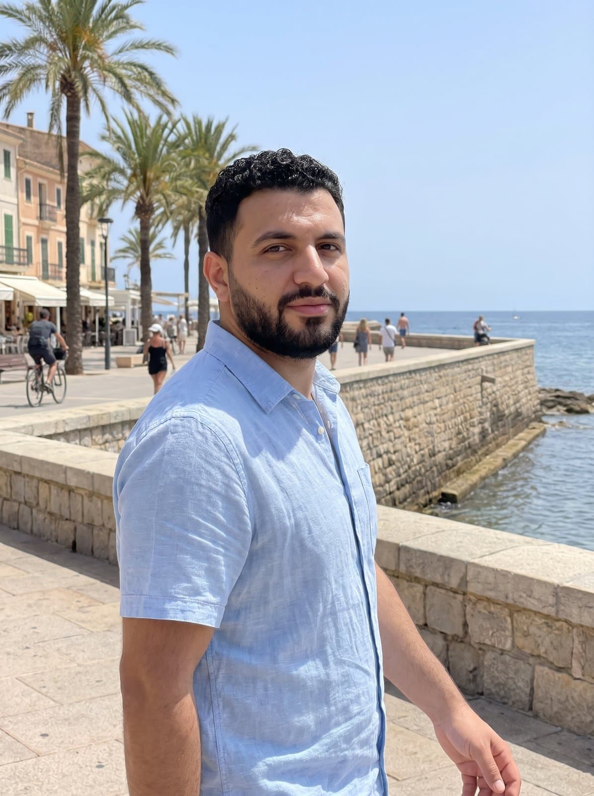 Invented person: AI-generated photo, seaside harbour